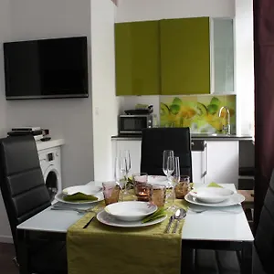 rezervați aici