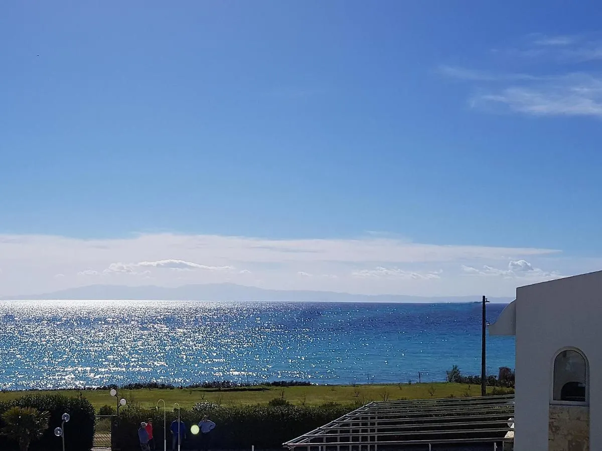 Skion Palace Beach Hotel-Bungalows & Boutique Hotel Nea Skioni